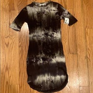 🤍Necessary Clothing bodycon dress🤍